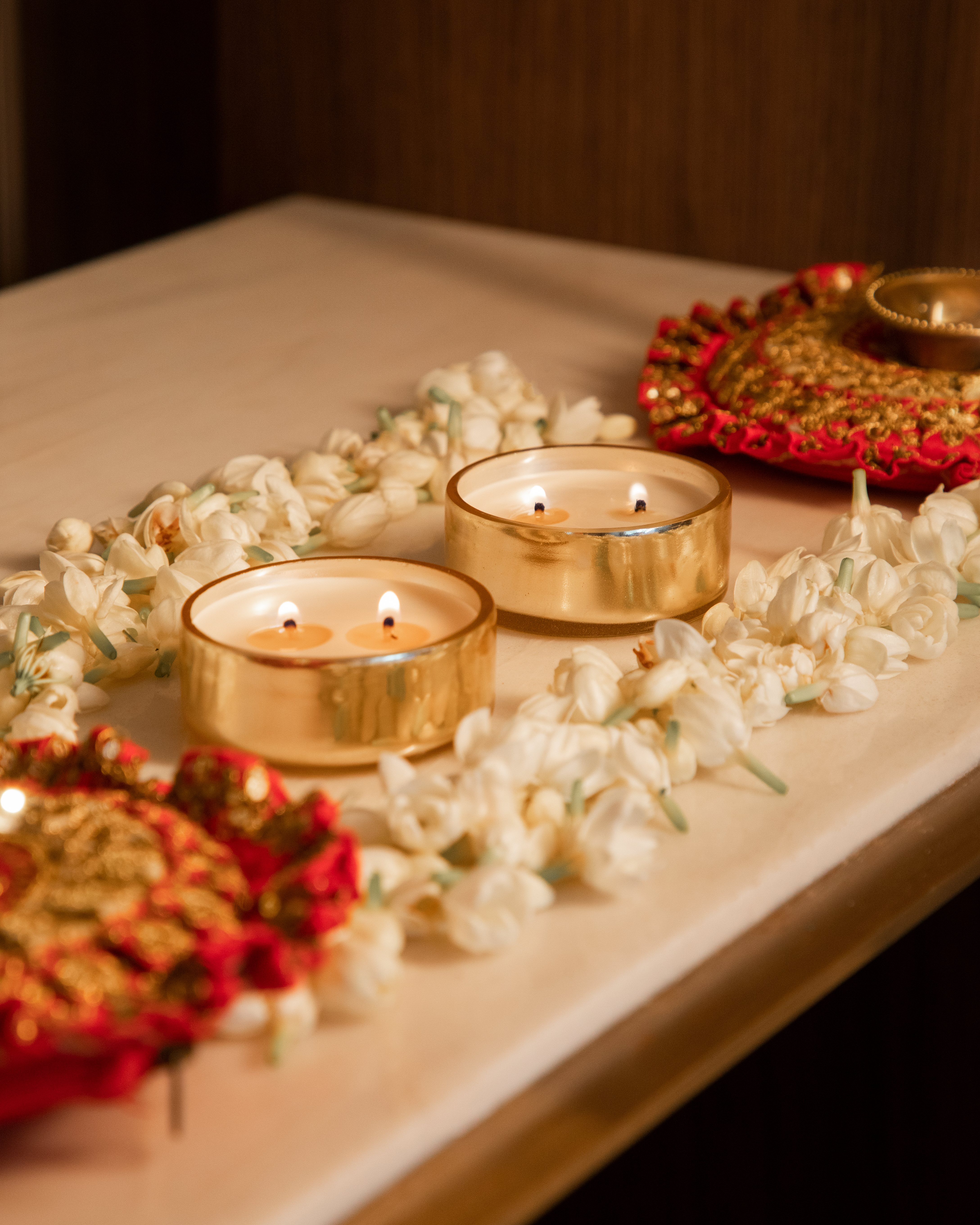 White Marble Luxe Candle Holder with Gold Tea Light