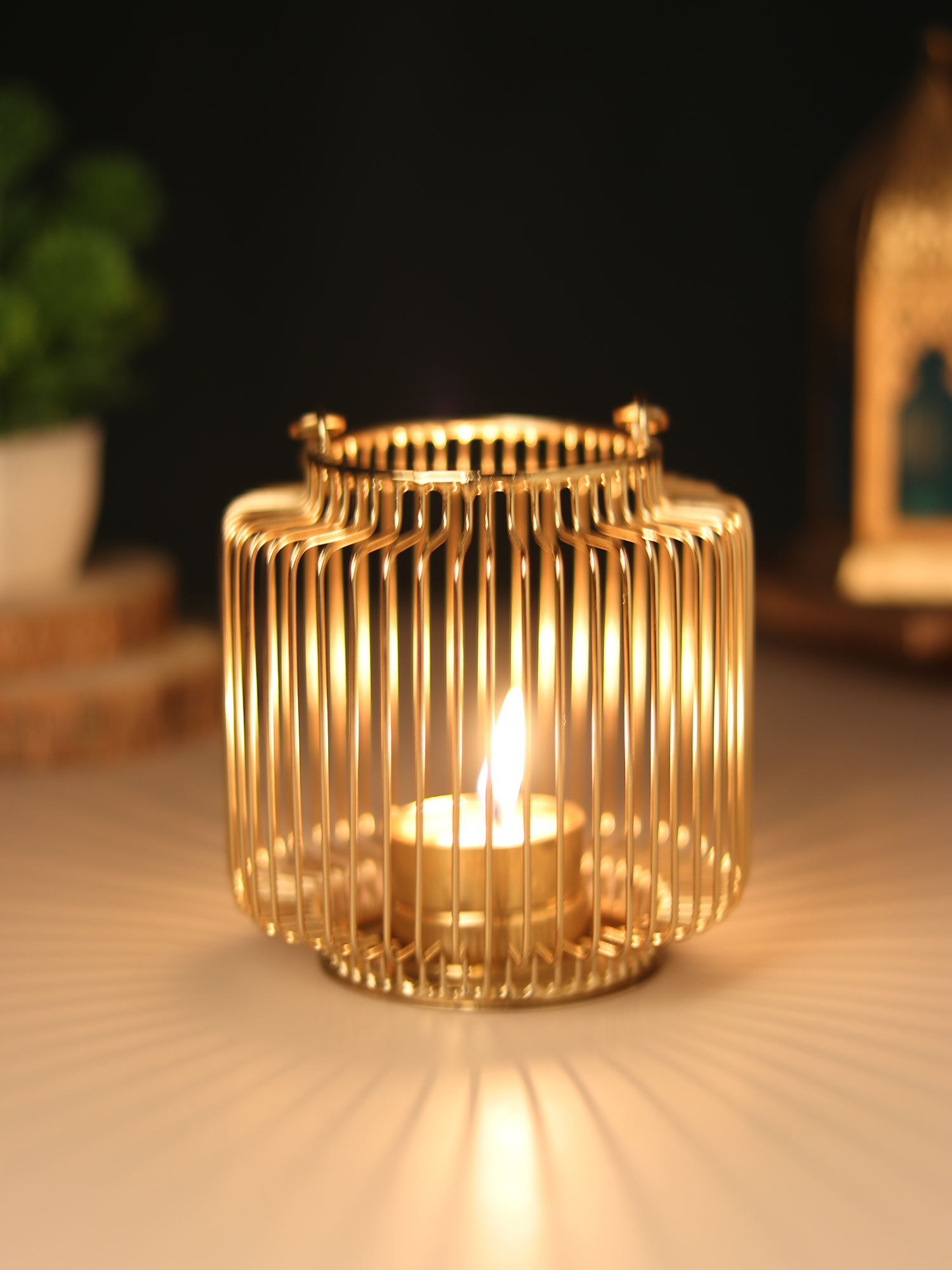 Orla Candle Holder Tlight gold