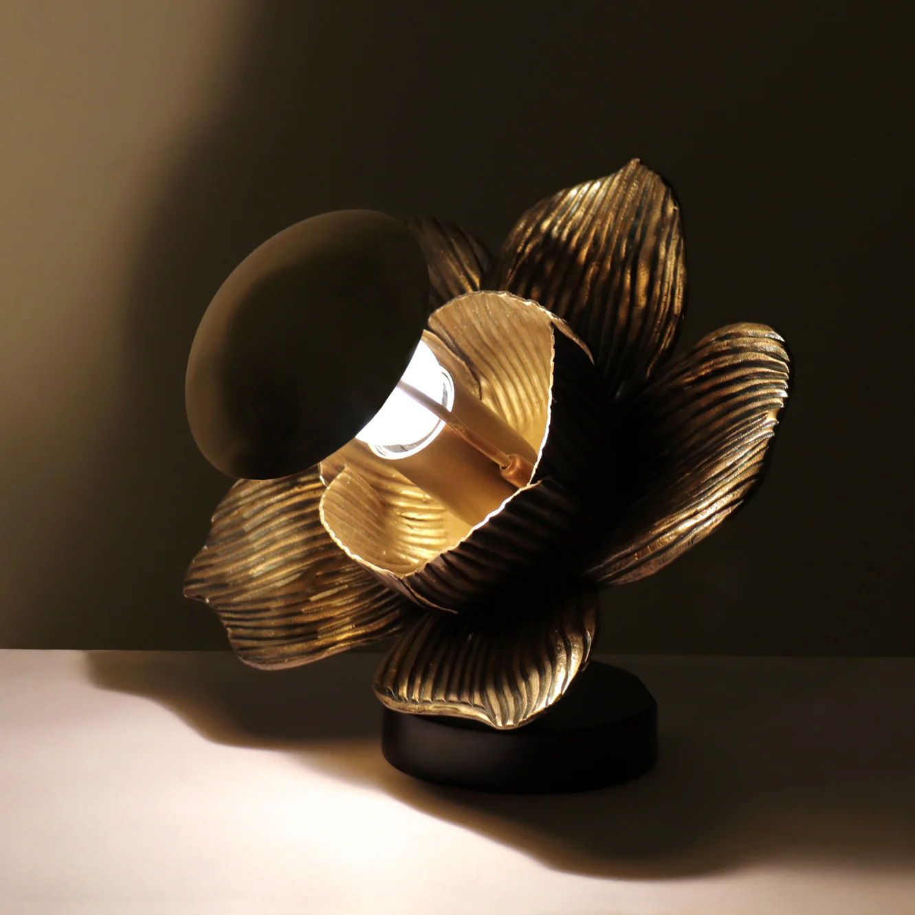 Celeste Flower Table Lamp - Elegant Iron Base & Eclectic Design