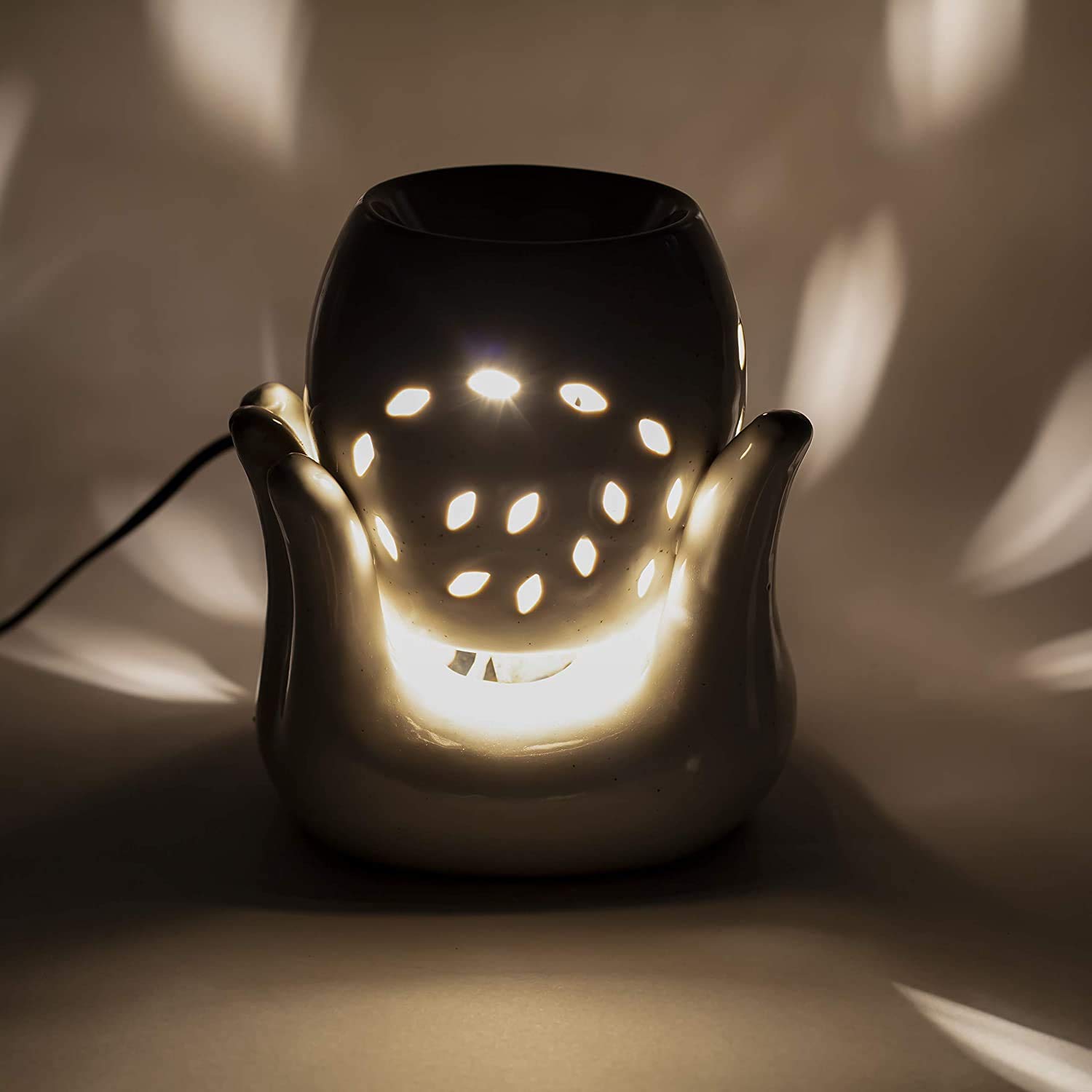 Ceramic Electric Diffuser Stylish Hand Shape Oil Burner Lamp (White,