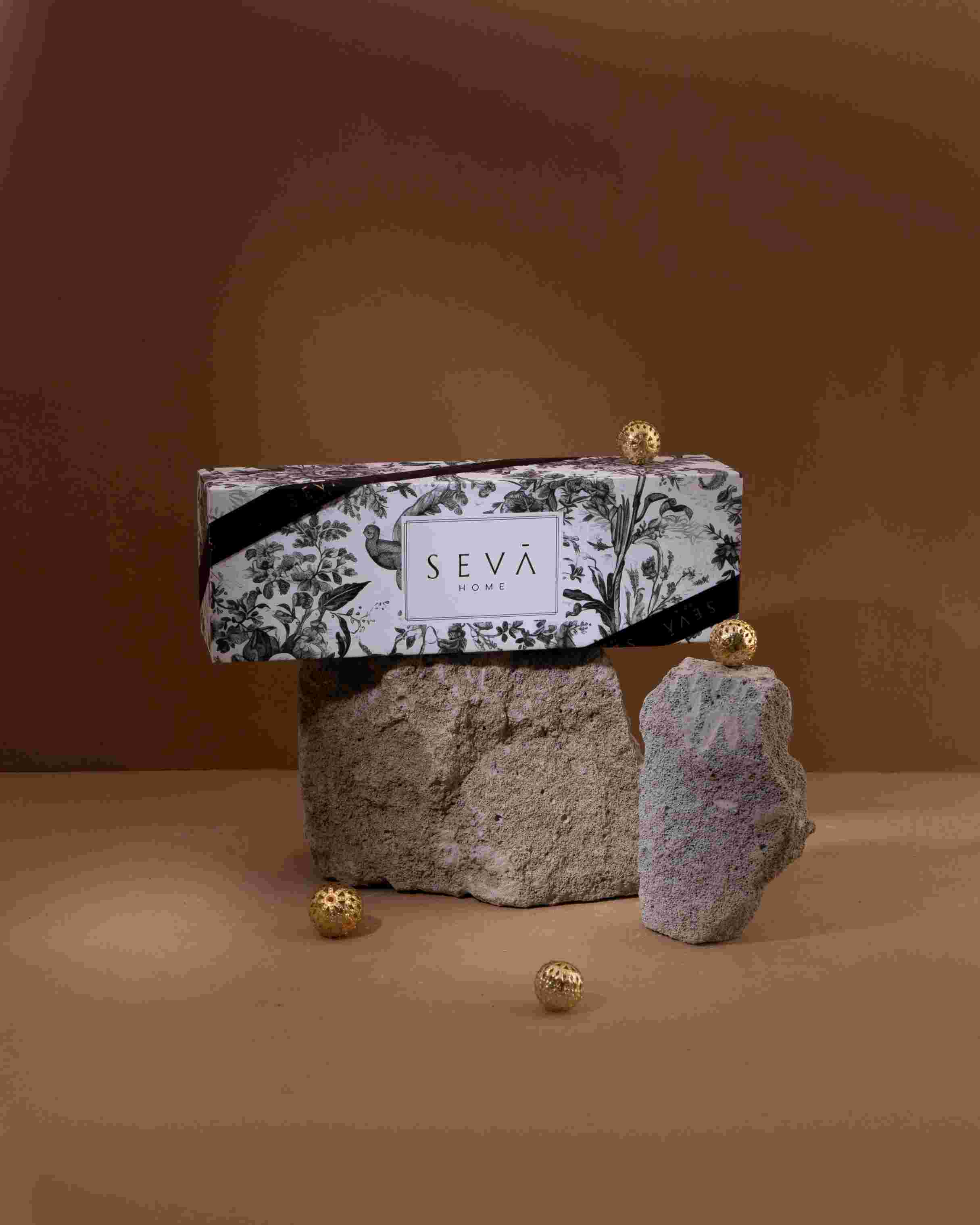 Festive Large Gift Hamper – Black | Divine & Travel Candle Set | Seva Home Bloom Fragrance