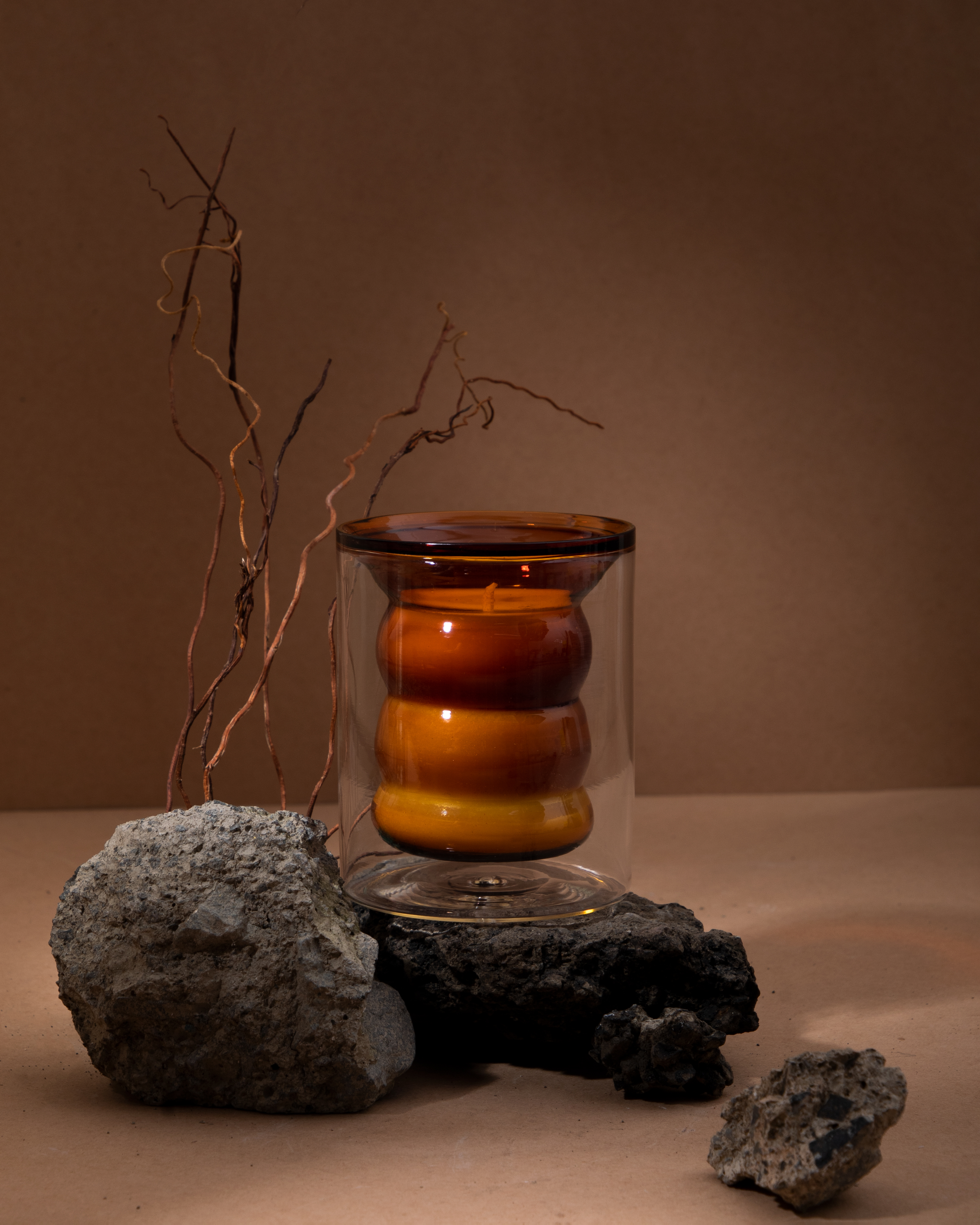Luxe Candle – Leather (Classic) | 12-Hour Textured Glass Soy Candle with Warm Amber & Tobacco Notes