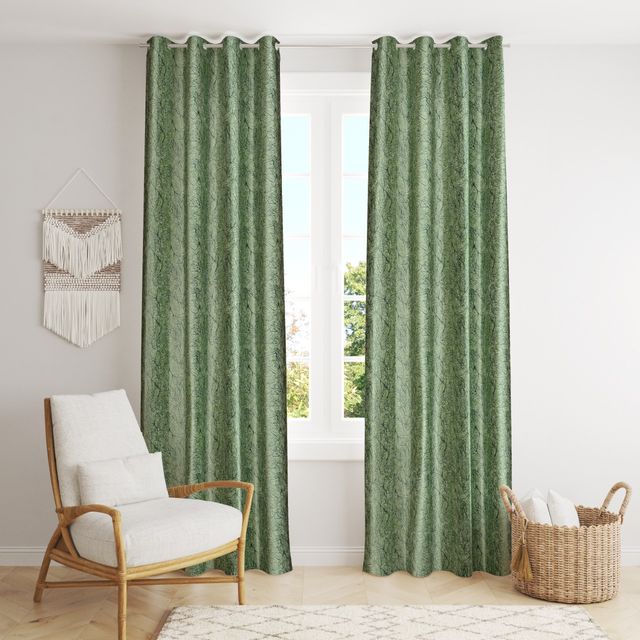 La Elite Room Darkening Polyester Window Curtains
