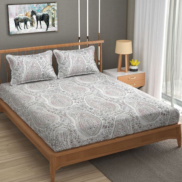 La elite Glace Cotton Fitted Bedsheet For Double Bed With 2 Pillow Covers