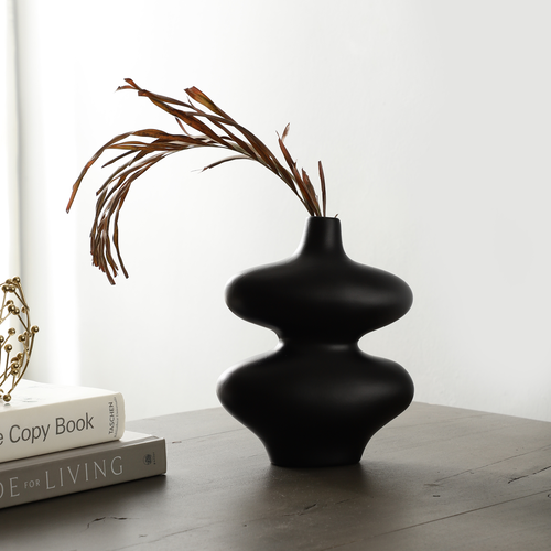 Ewan White,Black Vase