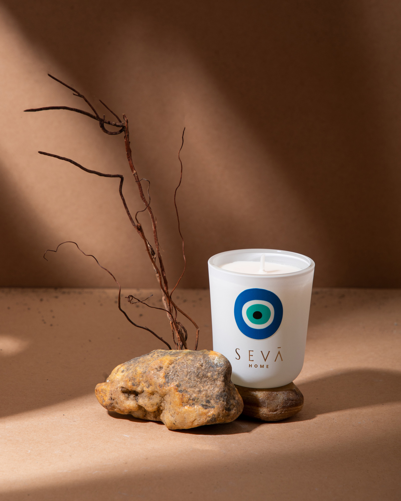 Evil Eye Candle – Patchouli Rose & Luxury Oud Fragrance