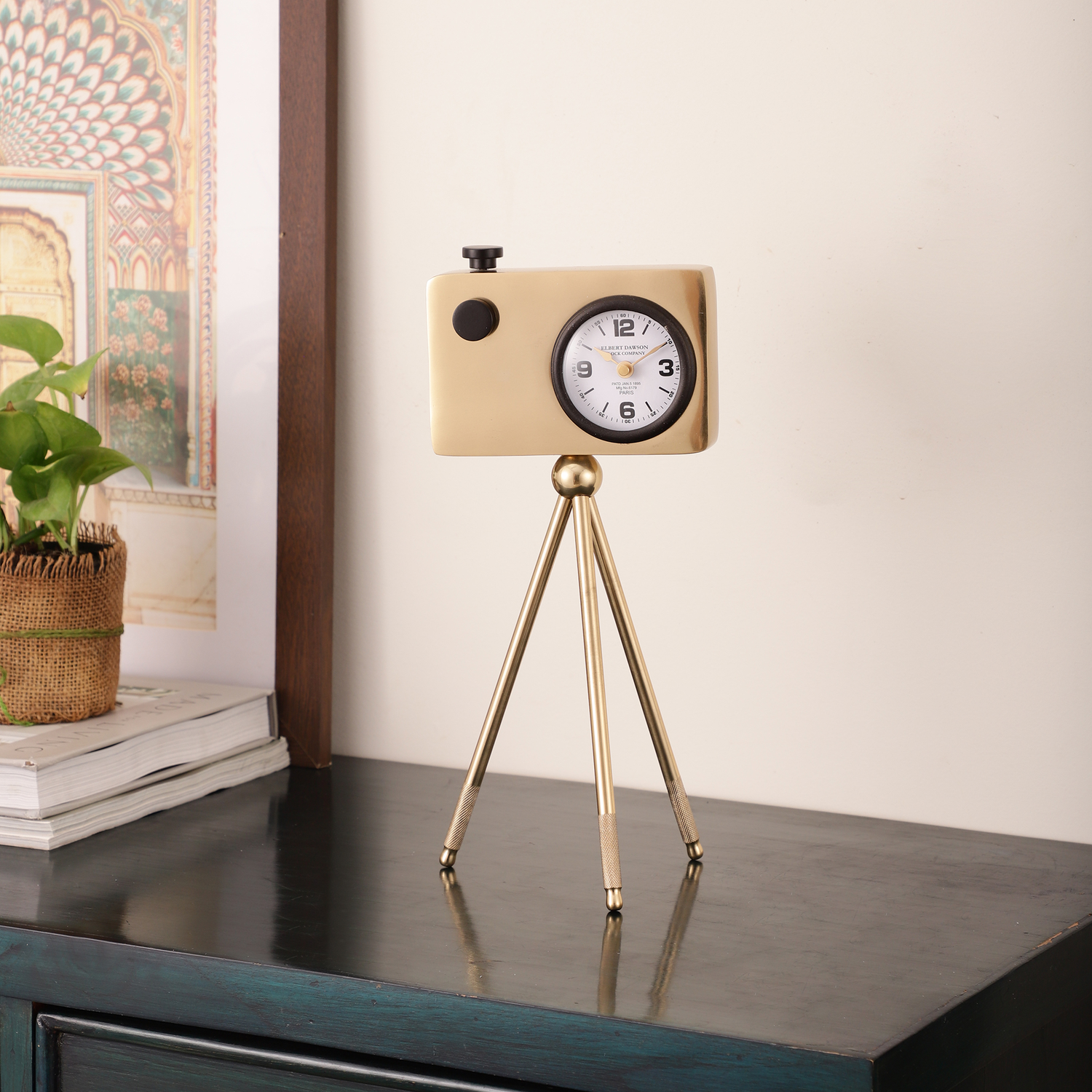 Cameratic Table Clock in Gold