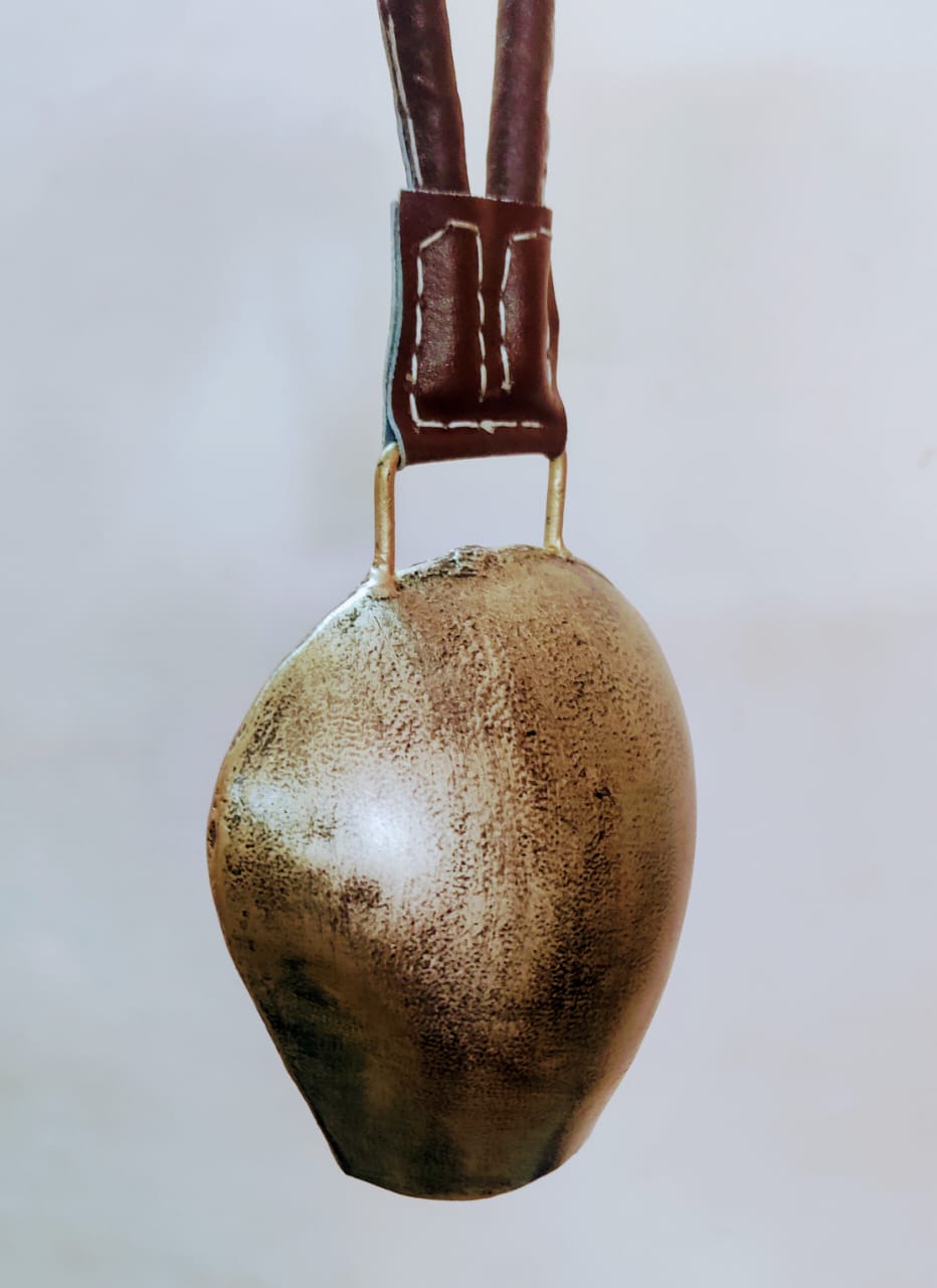 Plain Golden Hanging Bell