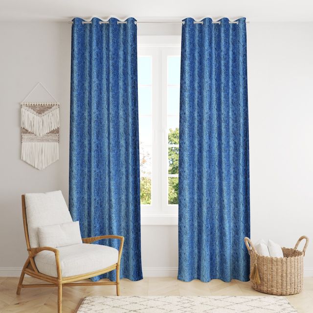 La Elite Room Darkening Polyester Window Curtains