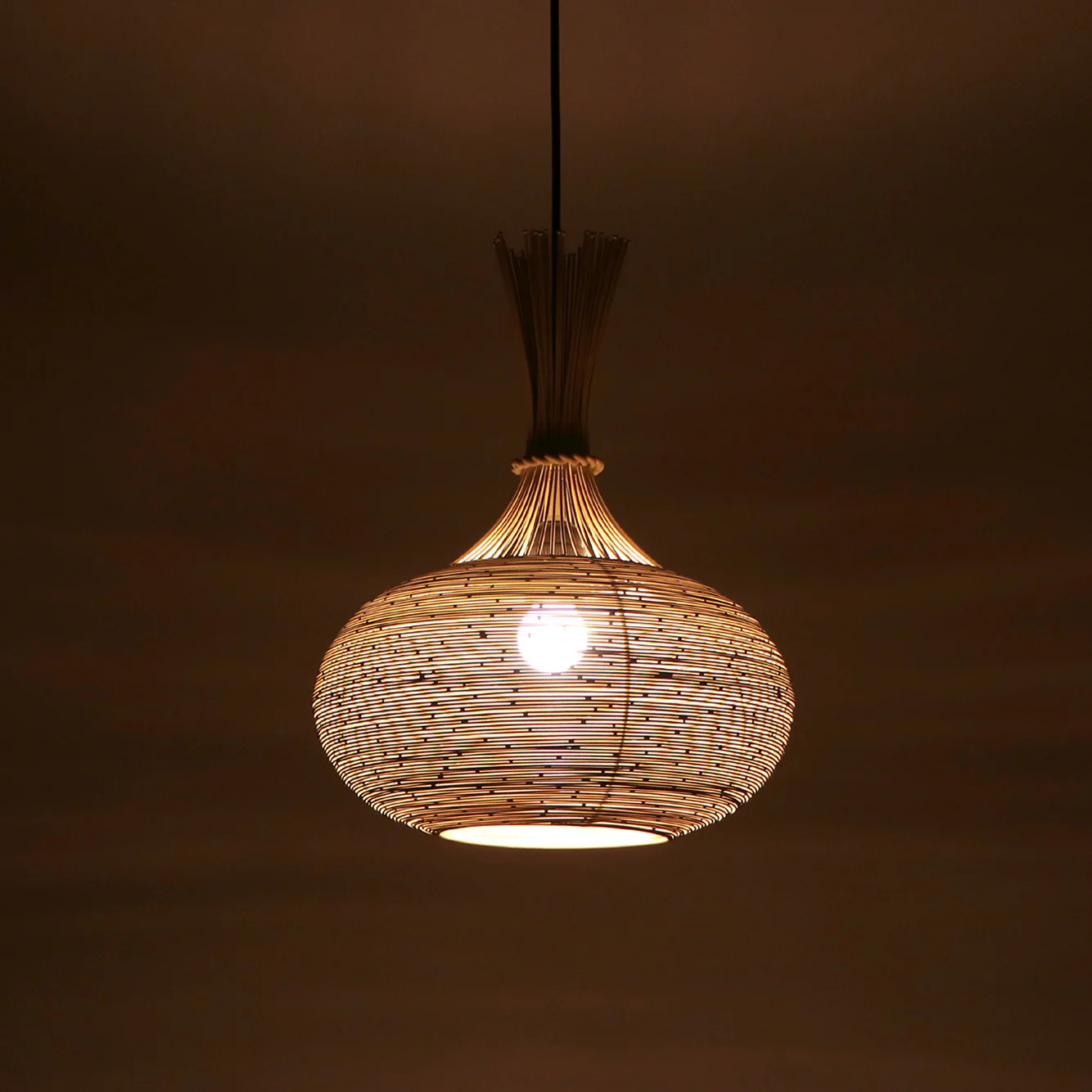 Klec Round Hanging Lamp Elegant Iron Base & Eclectic Design