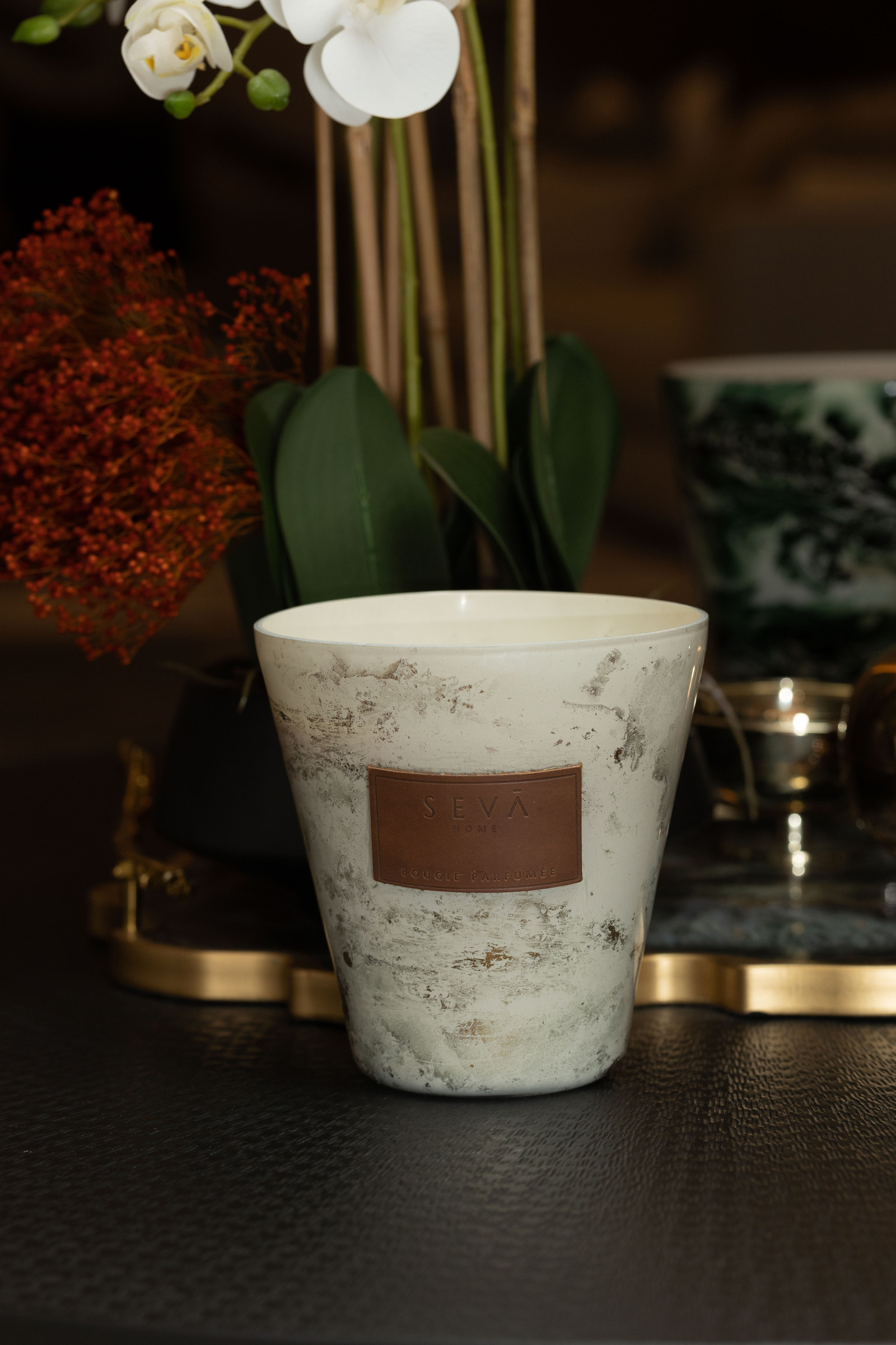 Avante Garde Blanc Candle – Large Marble Glass Jar Edition