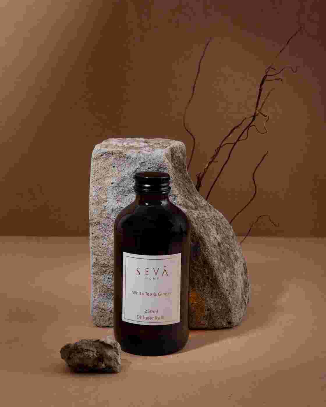 White Tea & Ginger Diffuser Refill – 250ml Aromatic Essence